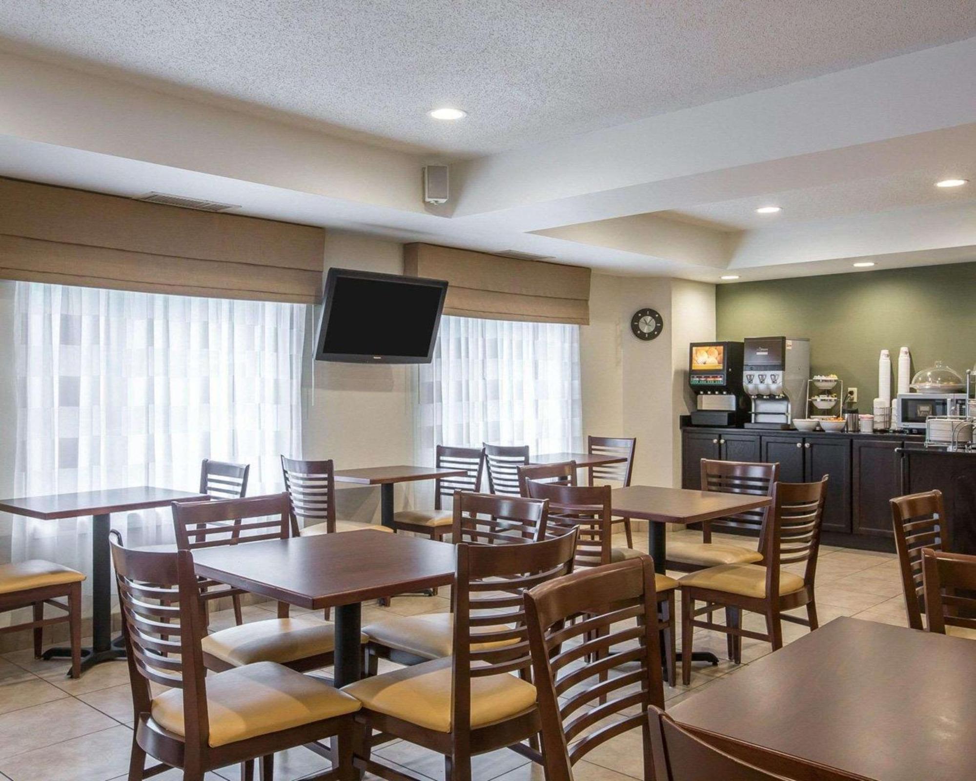 Sleep Inn & Suites Queensbury - Lake George Eksteriør billede